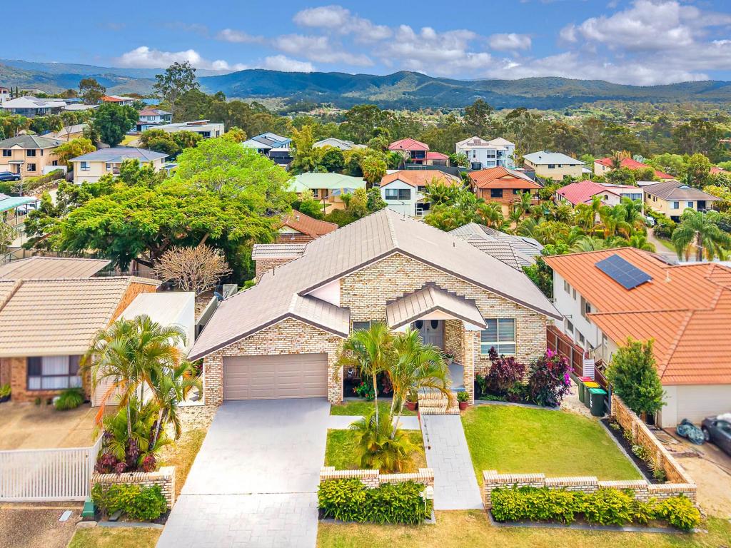 5 Parklane Pl, Highland Park, QLD 4211