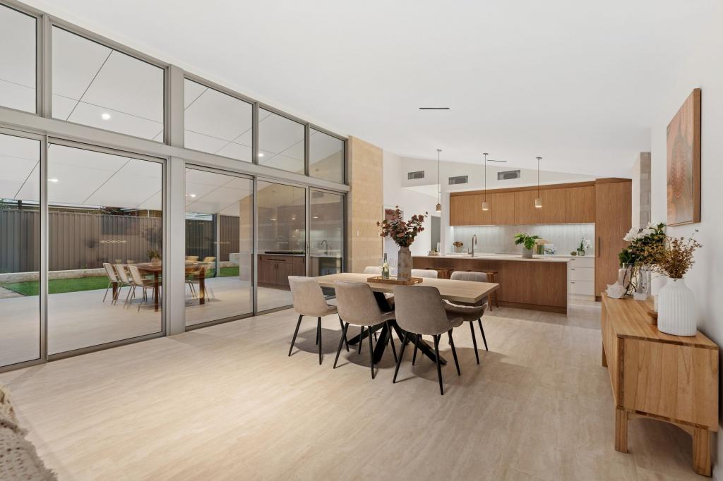 33 ORANGE VALLEY RD, KALAMUNDA, WA 6076
