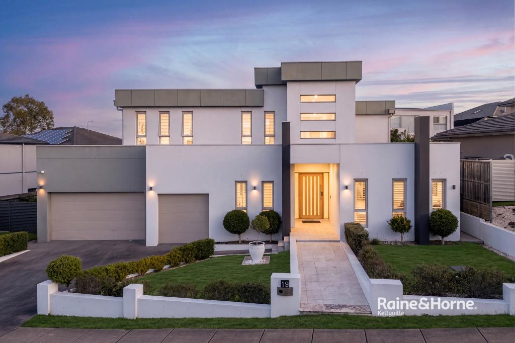 19 Water Creek Bvd, Kellyville, NSW 2155