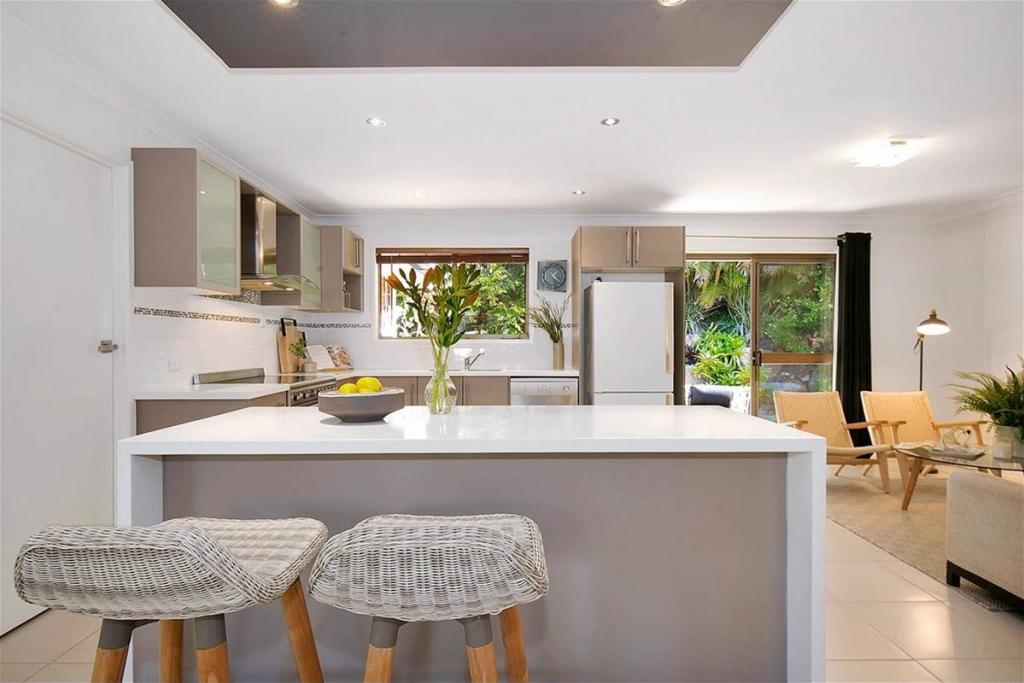 1 Coolehull St, The Gap, QLD 4061