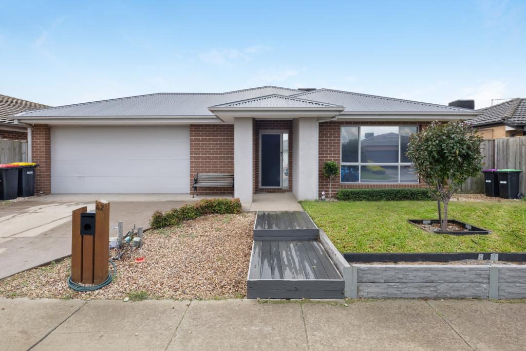 42 CASCADE AVE, WALLAN, VIC 3756
