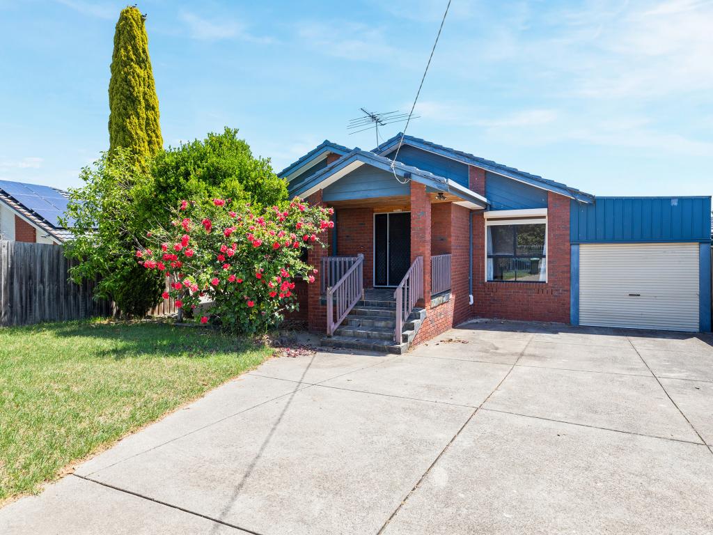 90 Kinterbury Dr, Kings Park, VIC 3021