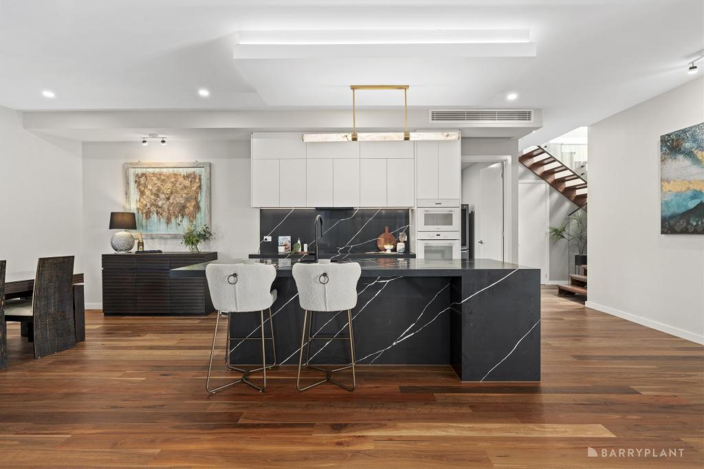 20 Saxonwood Dr, Doncaster East, VIC 3109