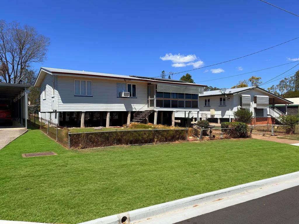 8 Cross St, Raceview, QLD 4305