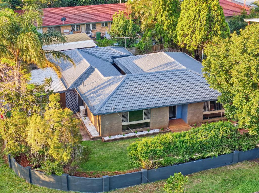 2 ALEON CRES, ORMISTON, QLD 4160