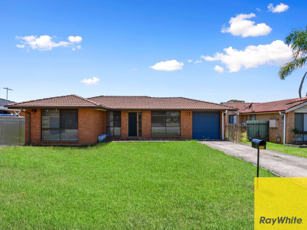 243 Swallow Dr, Erskine Park, NSW 2759