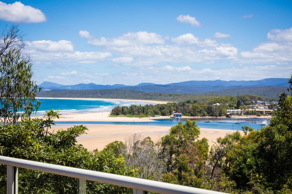 8 Lake St, Merimbula, NSW 2548