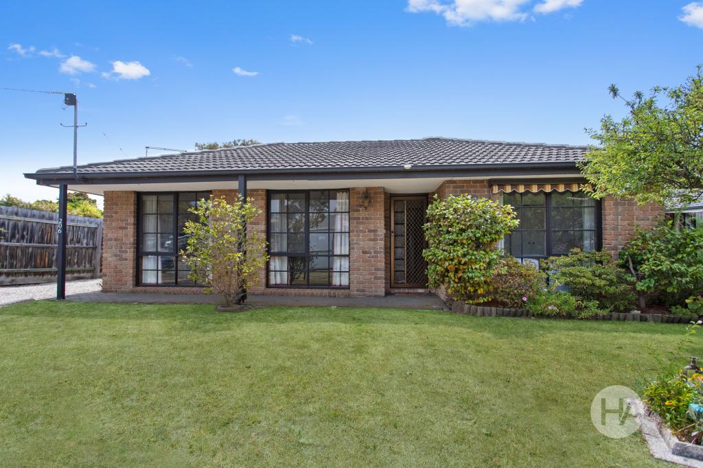 206 Karingal Dr, Frankston, VIC 3199