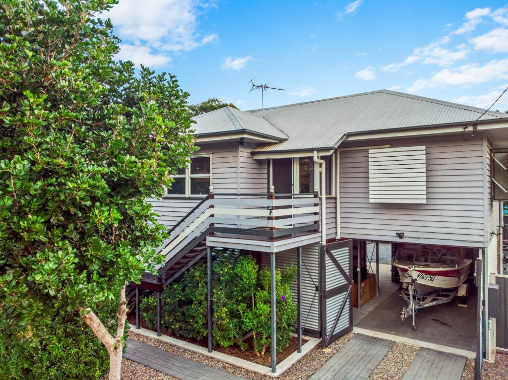 52 Main View Dr, Russell Island, QLD 4184