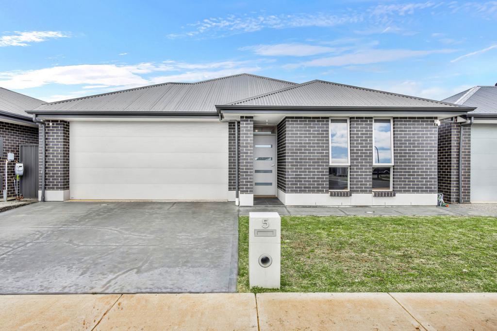 5 Peter St, Angle Vale, SA 5117