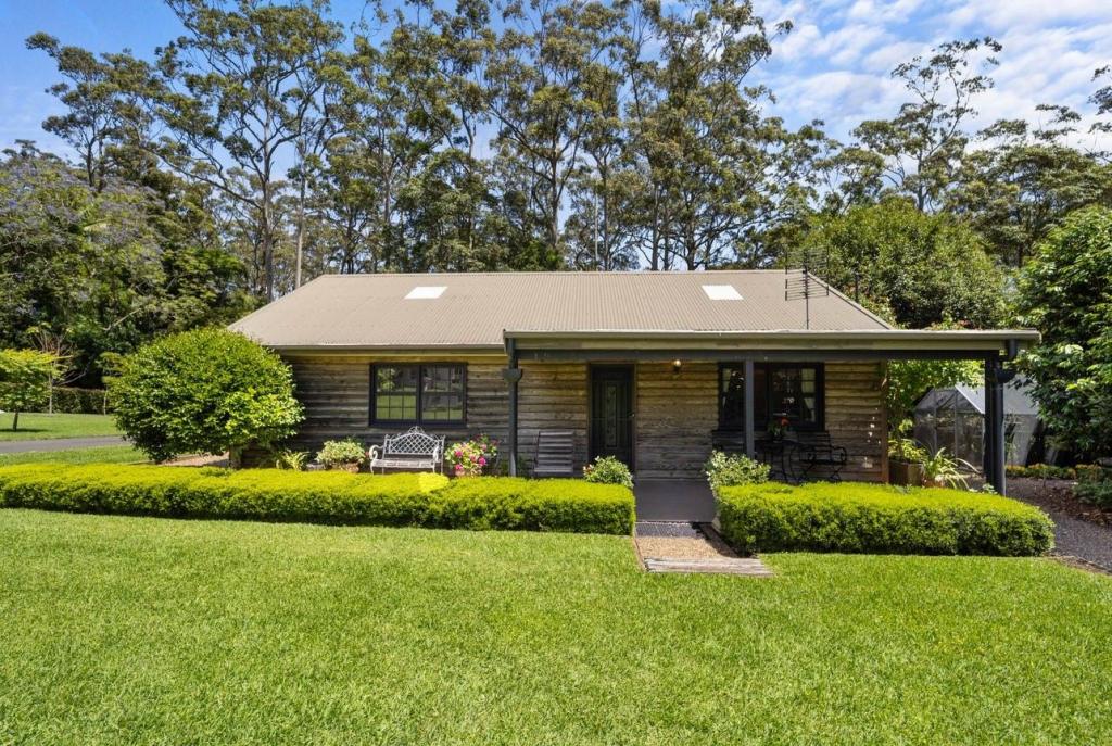86-88A CLIFF RD, TAMBORINE MOUNTAIN, QLD 4272