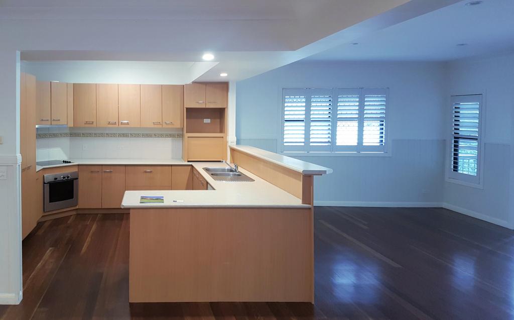 42 CAREY ST, BARDON, QLD 4065
