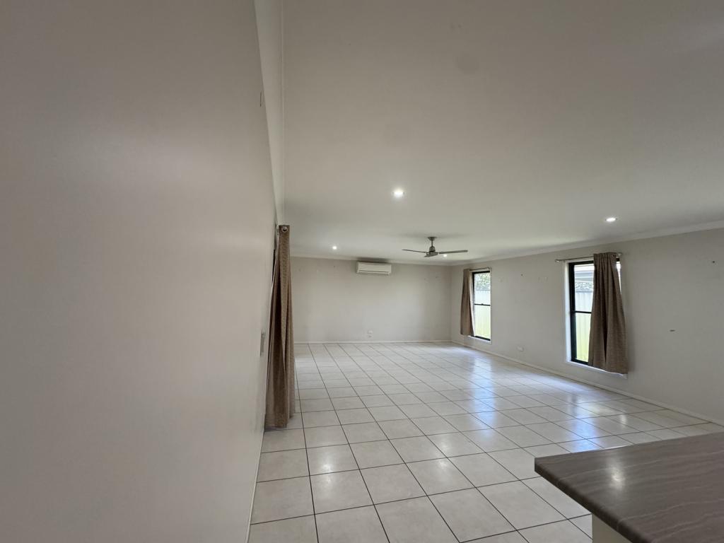 5 Lambert Dr, Moranbah, QLD 4744