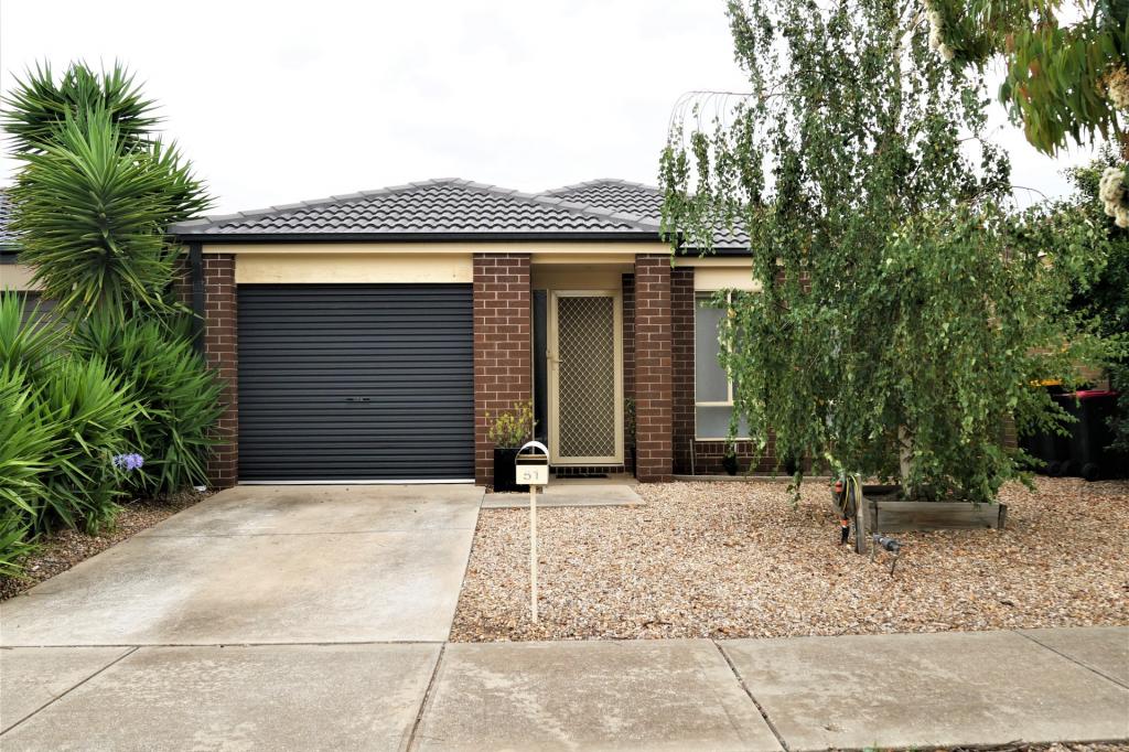 51 Peter Pan Cres, Kurunjang, VIC 3337