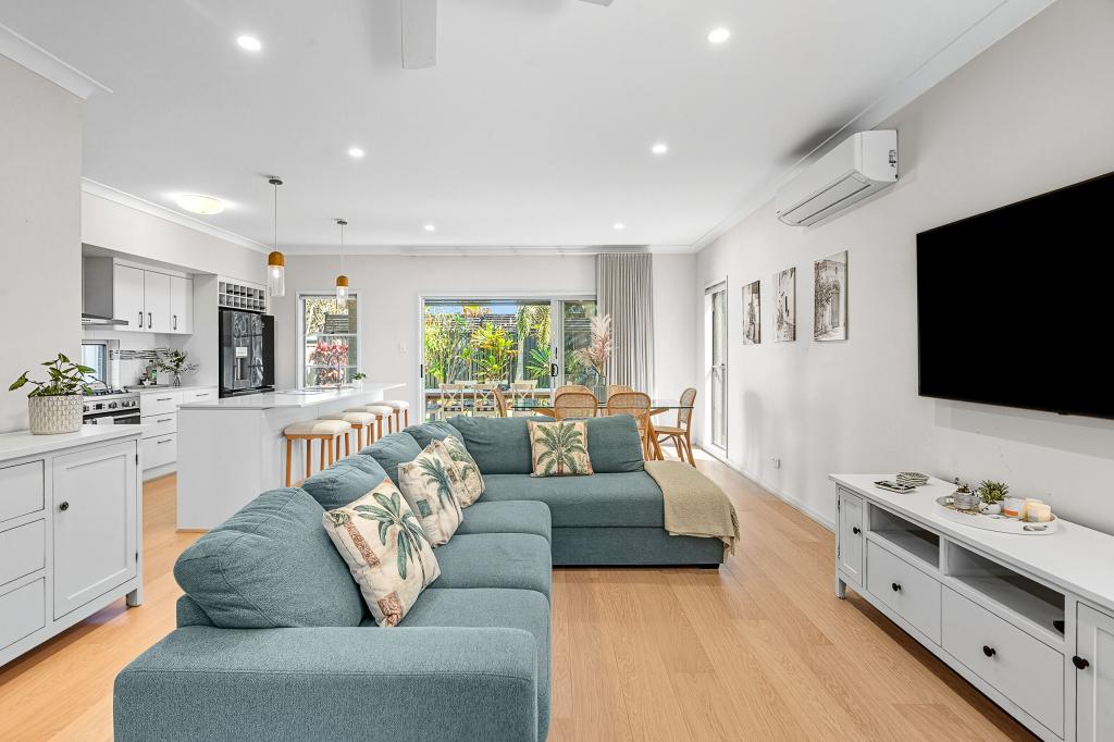 24 PETREL AVE, MERMAID BEACH, QLD 4218