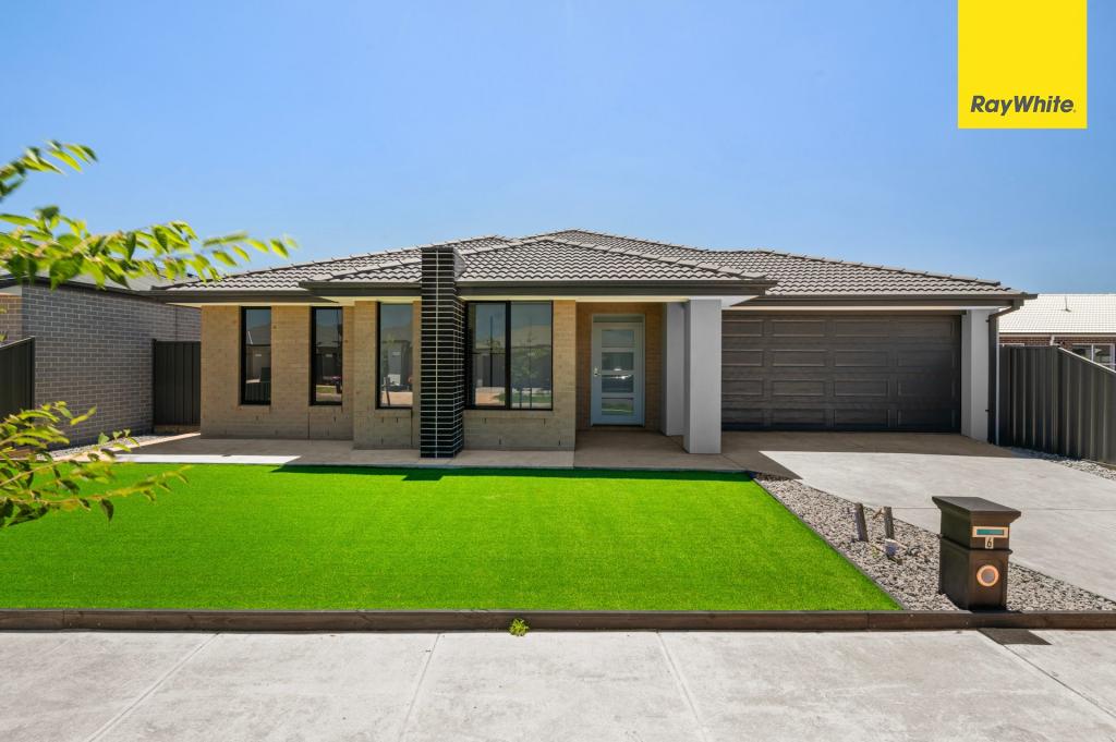6 Leeton St, Strathtulloh, VIC 3338