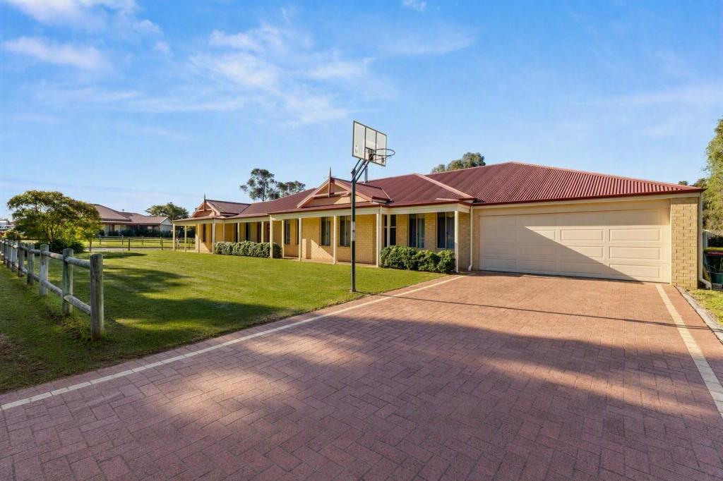 29 Shier Rise, Burekup, WA 6227
