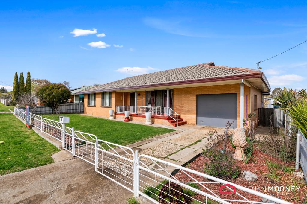 10 Marquis St, Junee, NSW 2663