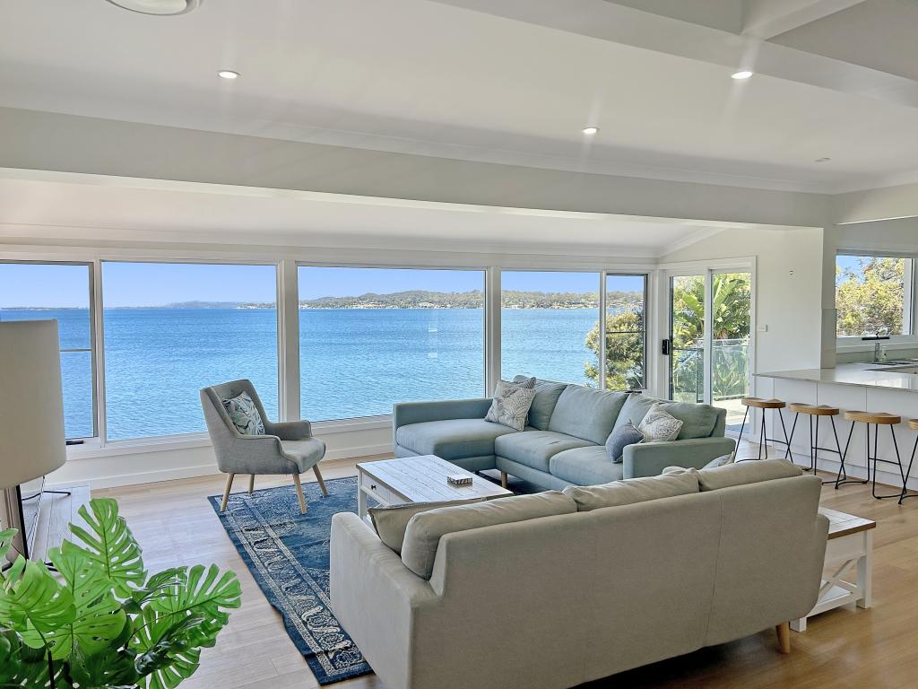 14a Macquarie St, Bolton Point, NSW 2283