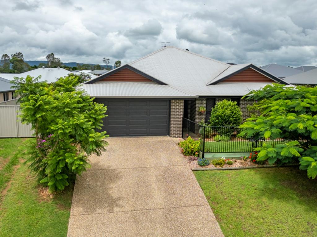 69 Settlers Rise, Woolmar, QLD 4515