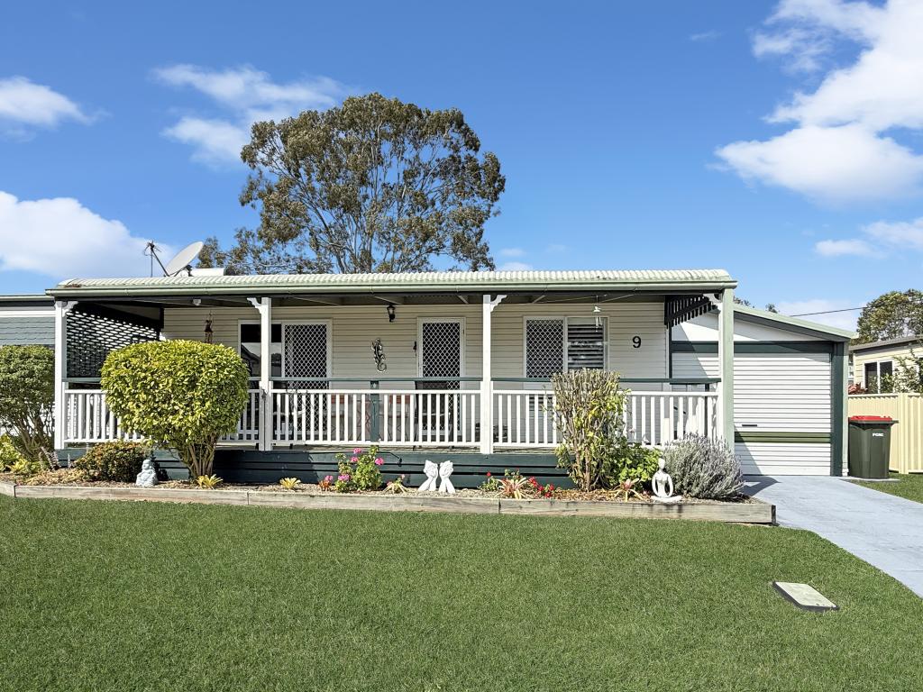 9/14 Ibis Bvd, Eli Waters, QLD 4655