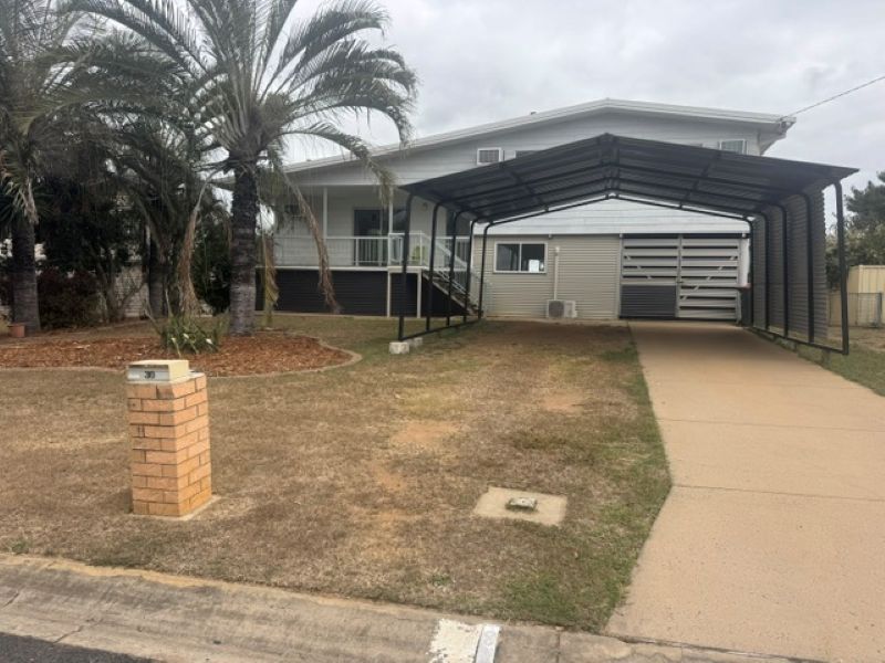 30 Shannon Dr, Moranbah, QLD 4744