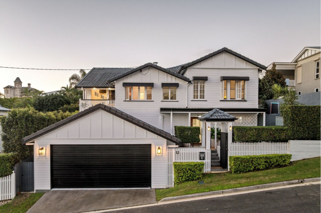 12 Goldsworthy Ave, Hamilton, QLD 4007