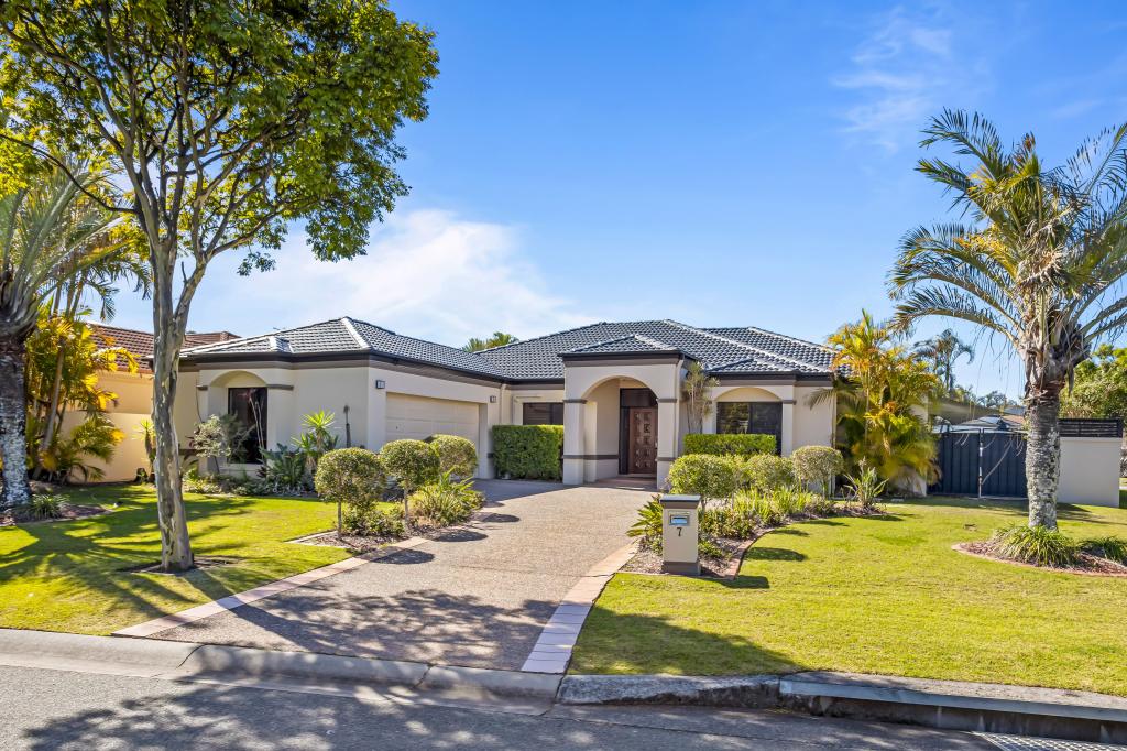 7 The Peninsula, Helensvale, QLD 4212