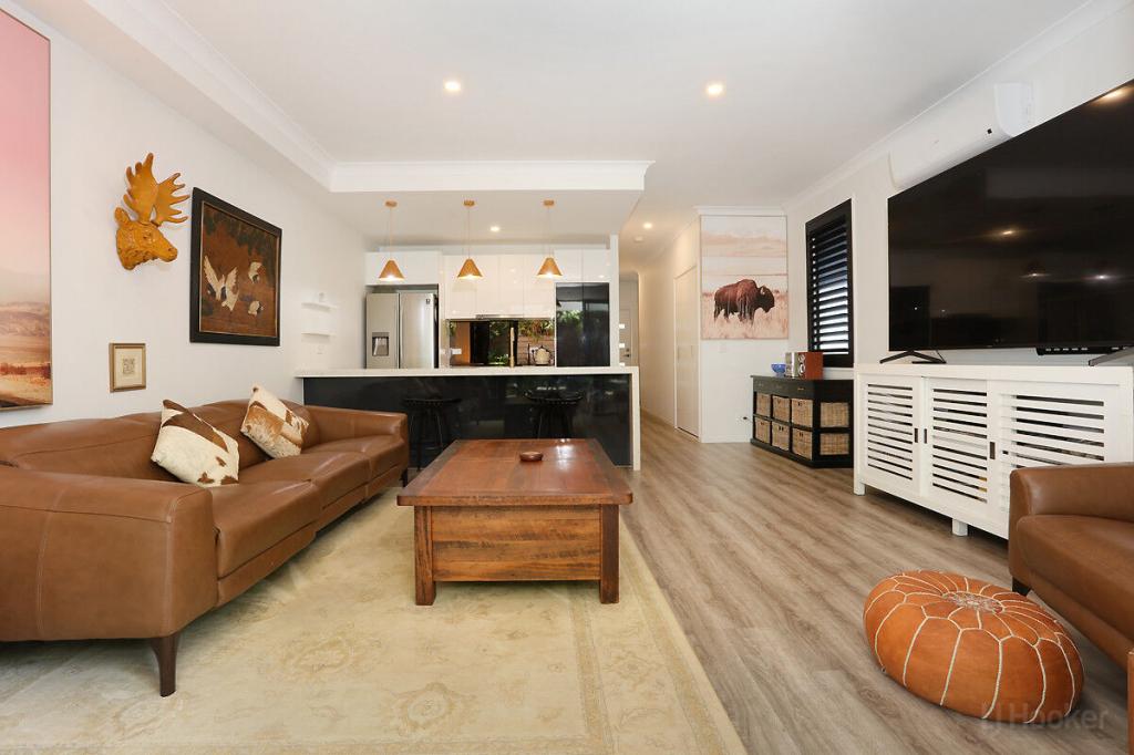 17/4a-8 Hansford Rd, Coombabah, QLD 4216