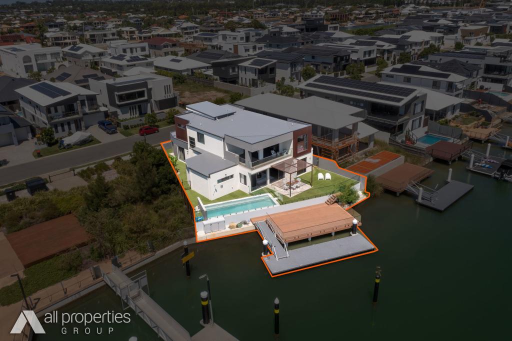 97 Quay Cct, Newport, QLD 4020