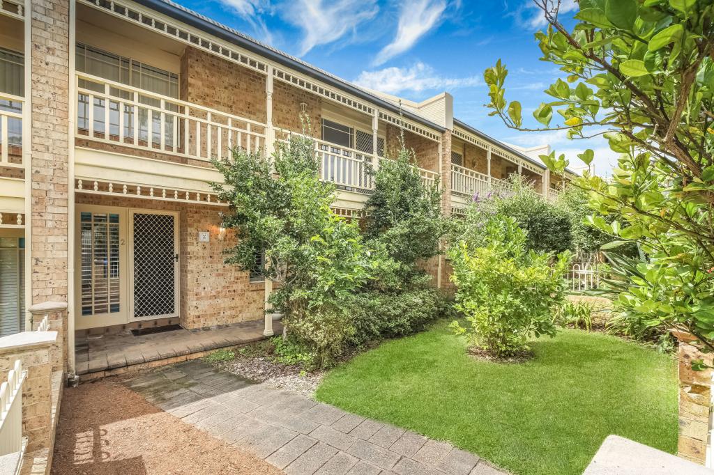 2/15 Koolang Rd, Green Point, NSW 2251