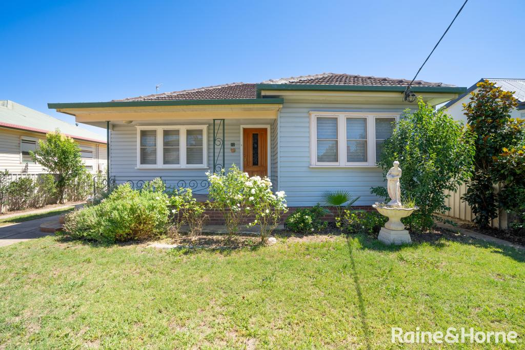 19 Darlow St, Wagga Wagga, NSW 2650