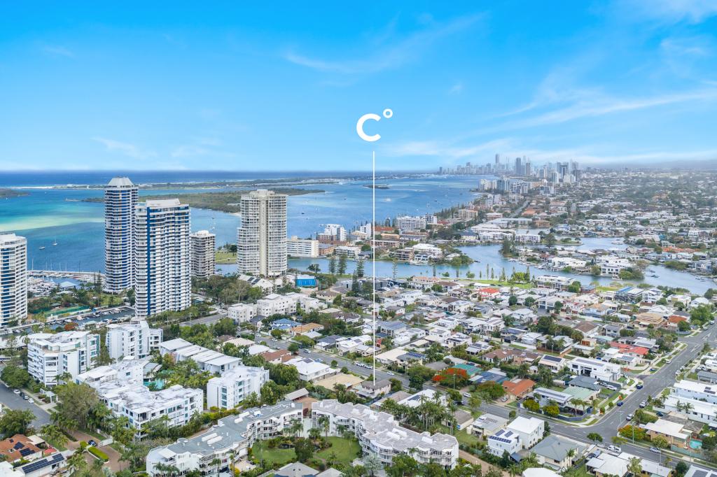 19 BROADWATER ST, RUNAWAY BAY, QLD 4216