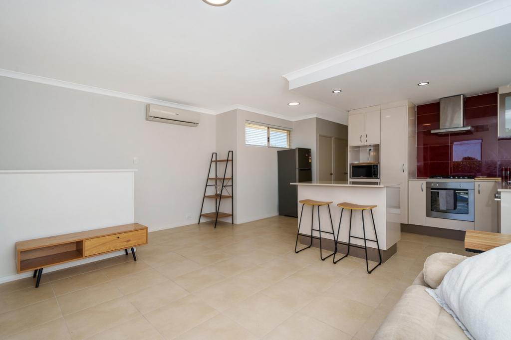 6/6 SAYER ST, MIDLAND, WA 6056