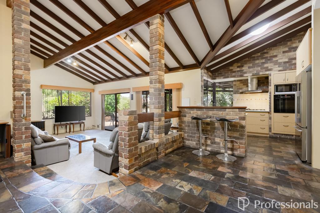 6 Flint Ct, Leeming, WA 6149