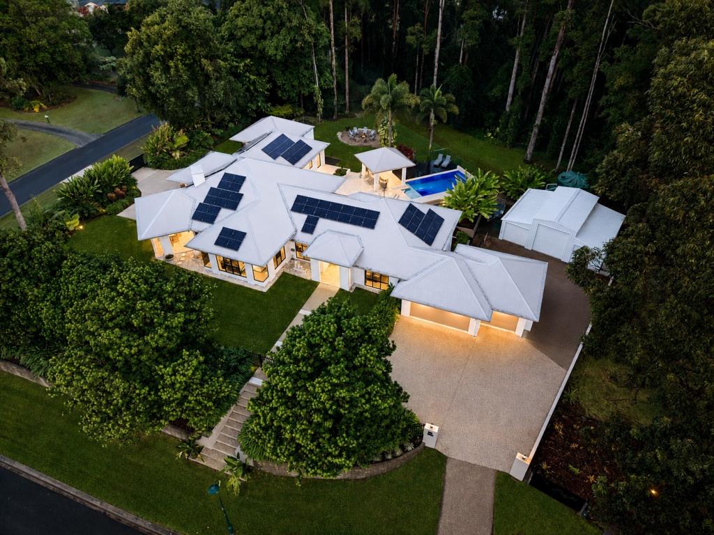 2 Firetail Ct, Tanawha, QLD 4556