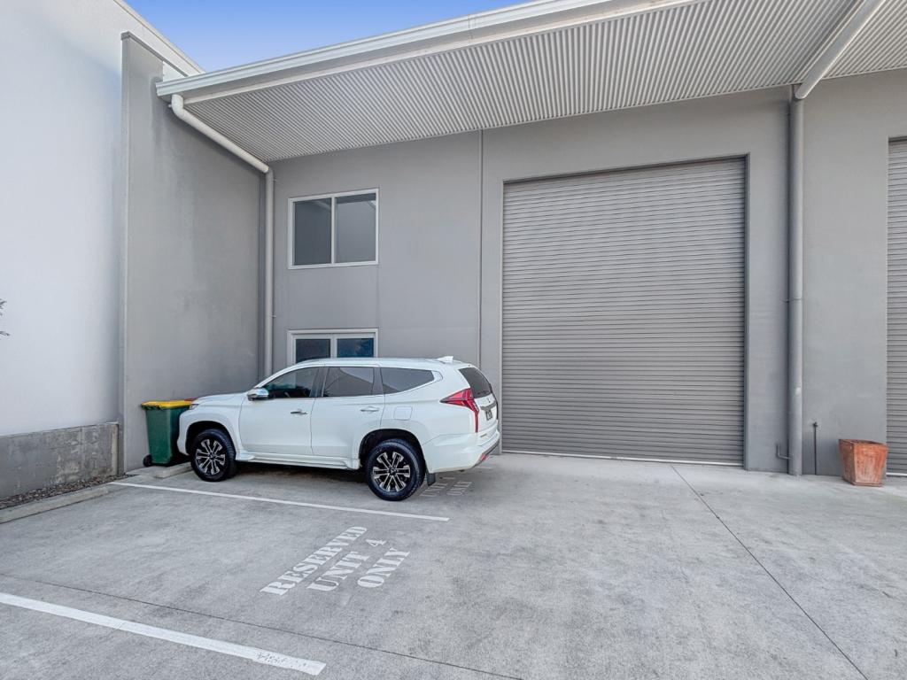 4/28-30 Geo Hawkins Cres, Corbould Park, QLD 4551