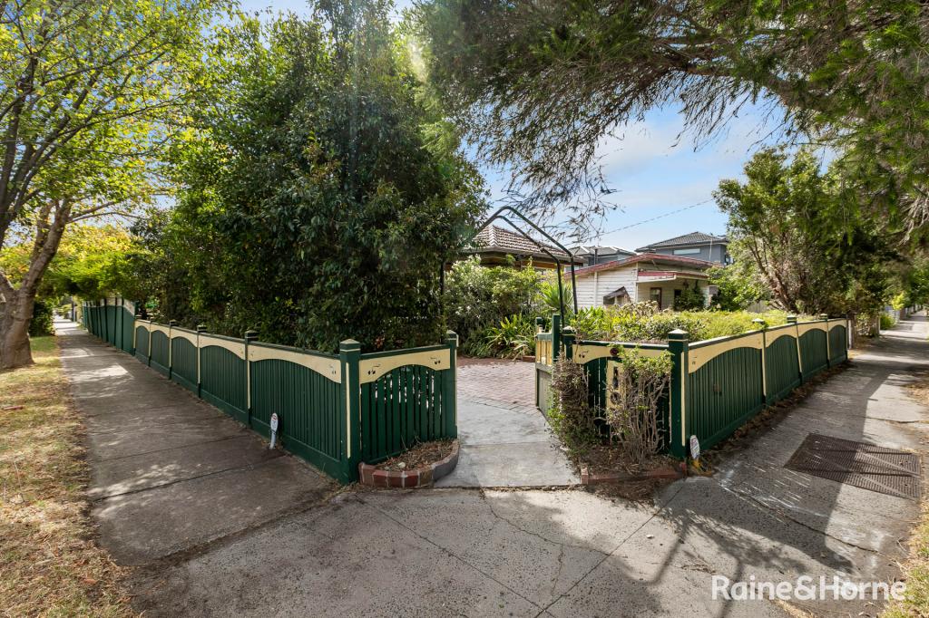 104 Blackshaws Rd, South Kingsville, VIC 3015