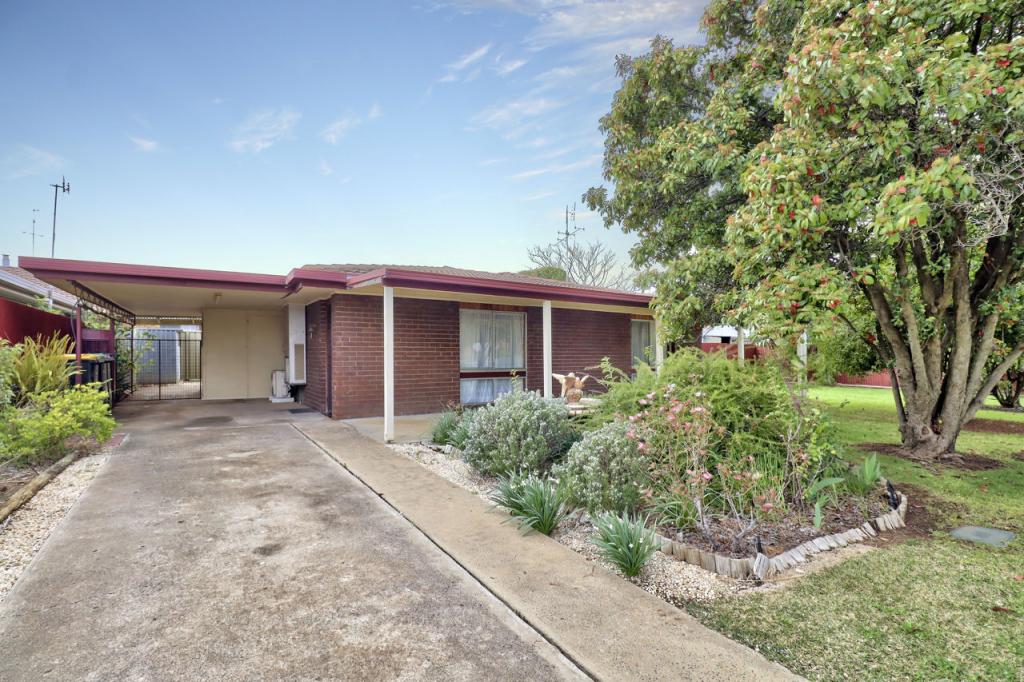 283 Henry St, Deniliquin, NSW 2710