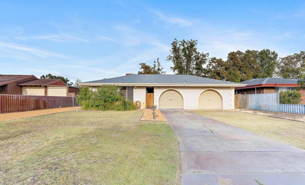13 Penn St, Maddington, WA 6109