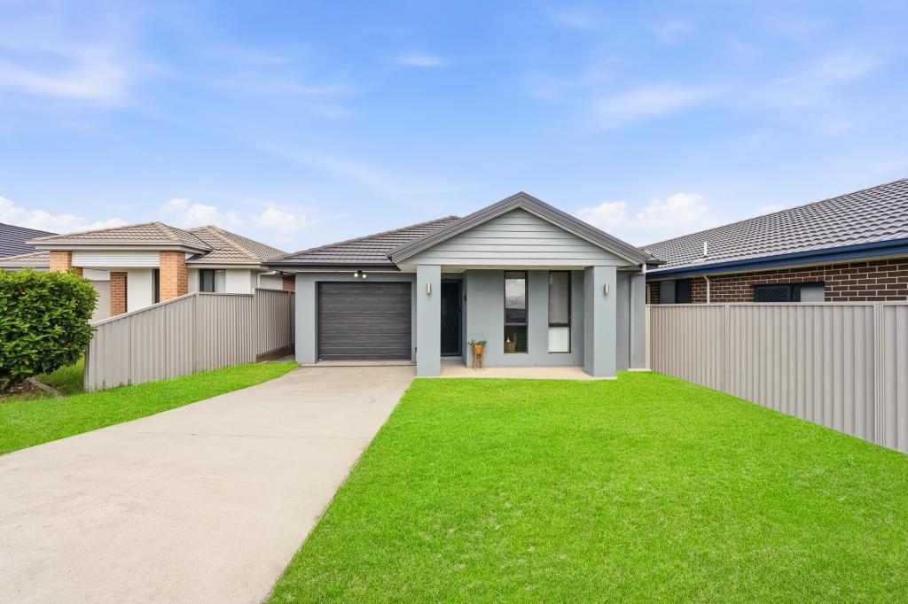 67 Barrett St, Gregory Hills, NSW 2557