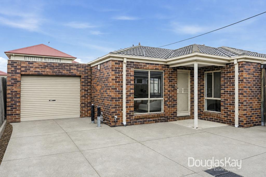 2/6 FARNSWORTH ST, SUNSHINE, VIC 3020