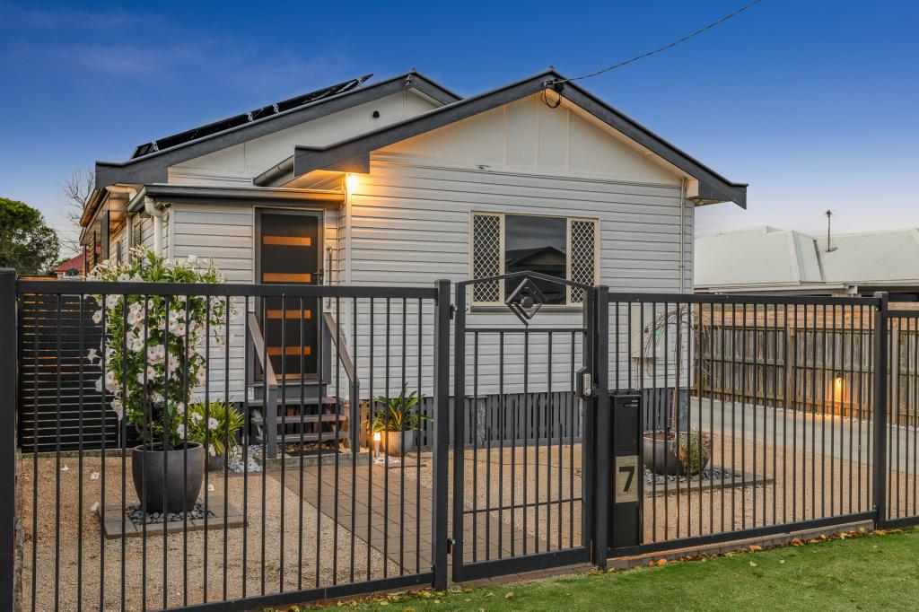 7 Gatfield St, Newtown, QLD 4350