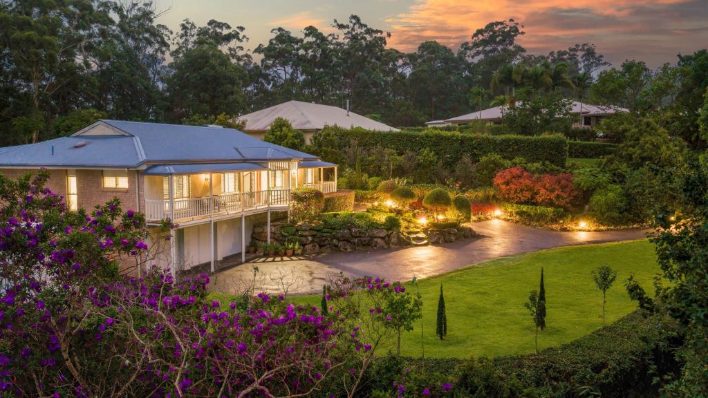 83 Topview Dr, Tanawha, QLD 4556