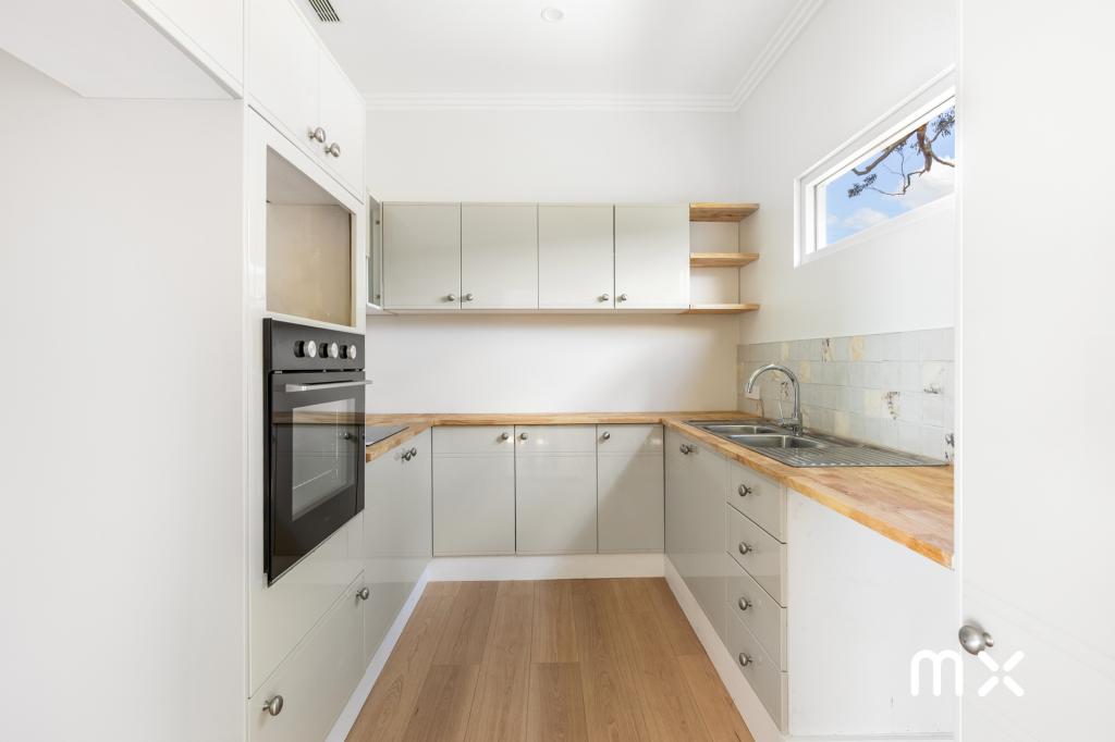24 Bond St, Bellambi, NSW 2518