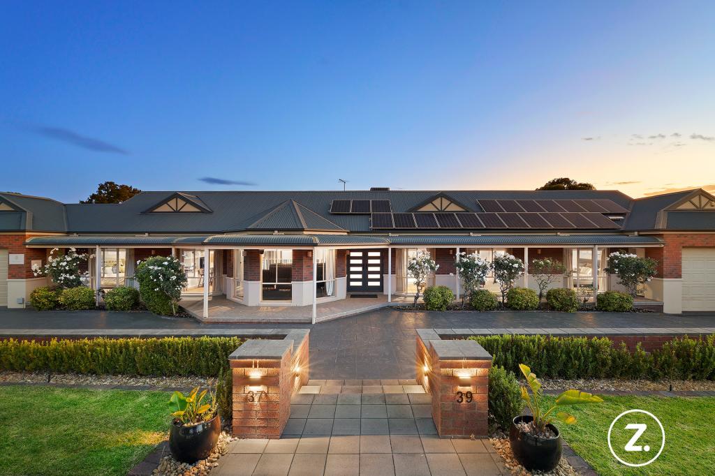 37-39 St Helens Cres, Narre Warren North, VIC 3804