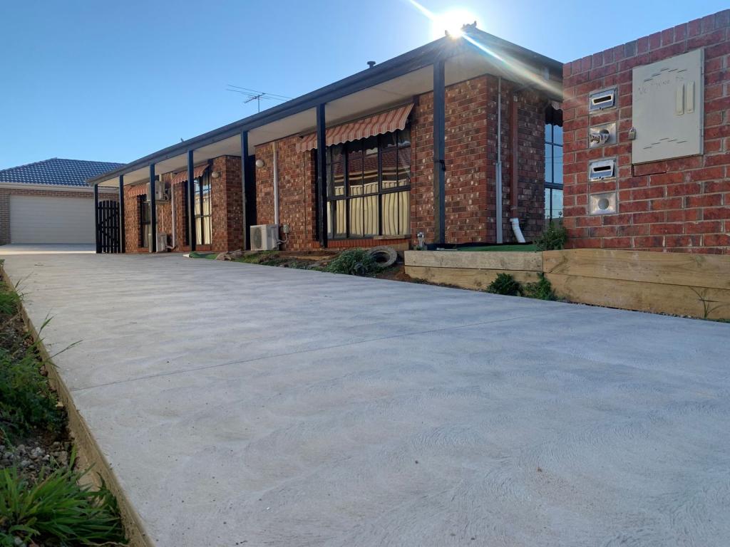 1/57 Warana Dr, Hampton Park, VIC 3976