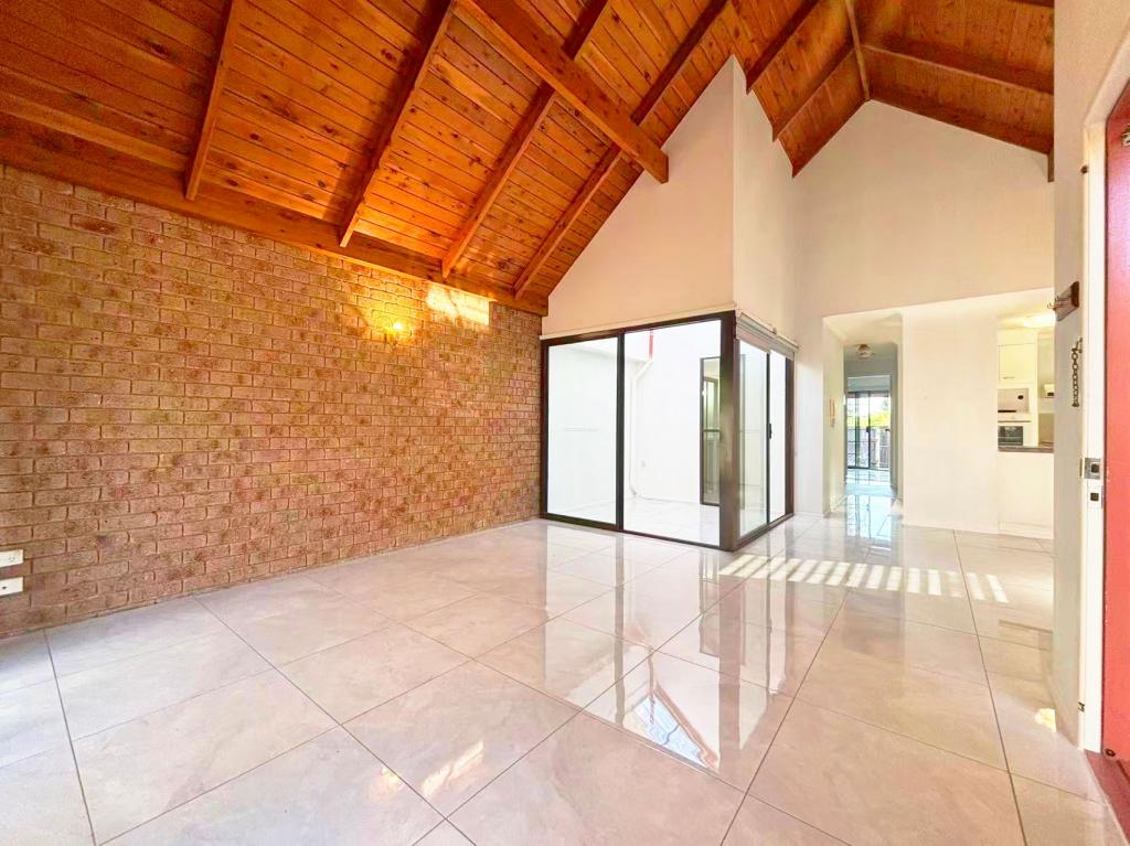 16/1 Kelda St, Robertson, QLD 4109