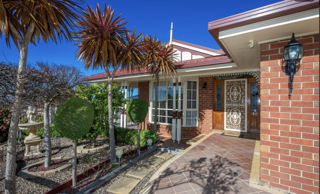 1 Doutney Ct, Sunbury, VIC 3429