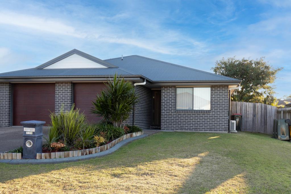 22b Cato Ct, Torquay, QLD 4655